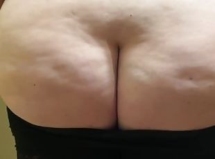 PAWG BBW MILF Pulling Up Yoga Pants Pulled Down Over My Big Ass Drop