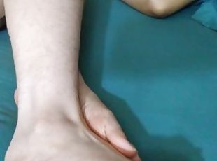 Cute Hairy Girl Feet PAWG Foot Fetish Hairy Legs Hairy Toes Long Toes PinkMoonLust Onlyfans Manyvids