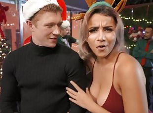 Oliver Flynn fucks Roxie Sinner at Xmas party