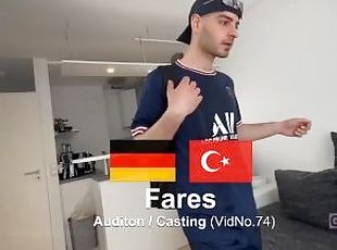 Haariger Deutsch Türke Boy bei der gayheim Casting Audition