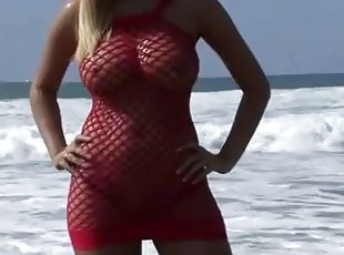 Hot blonde marketa posing for bikini pleasure