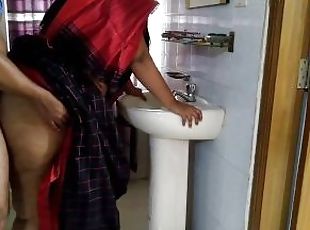 Pakistani Sexy aunty stand front of mirror & hair combined then a Guy fucks her on Valentine's Day