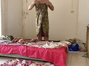 FN027 sex show under sarong