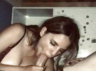 Impressive blowjob from this Latina that will make you cum in seconds, masturbate in her honor right