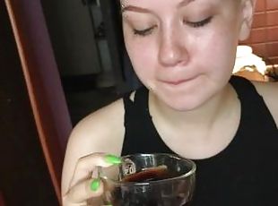 CUM IN HER MORNING COFFEE (milking coffee)